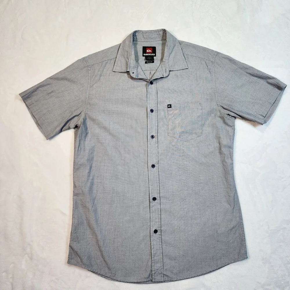 Quiksilver Gray Woven Button Down Shirt Short Sleeve Casual Size Small